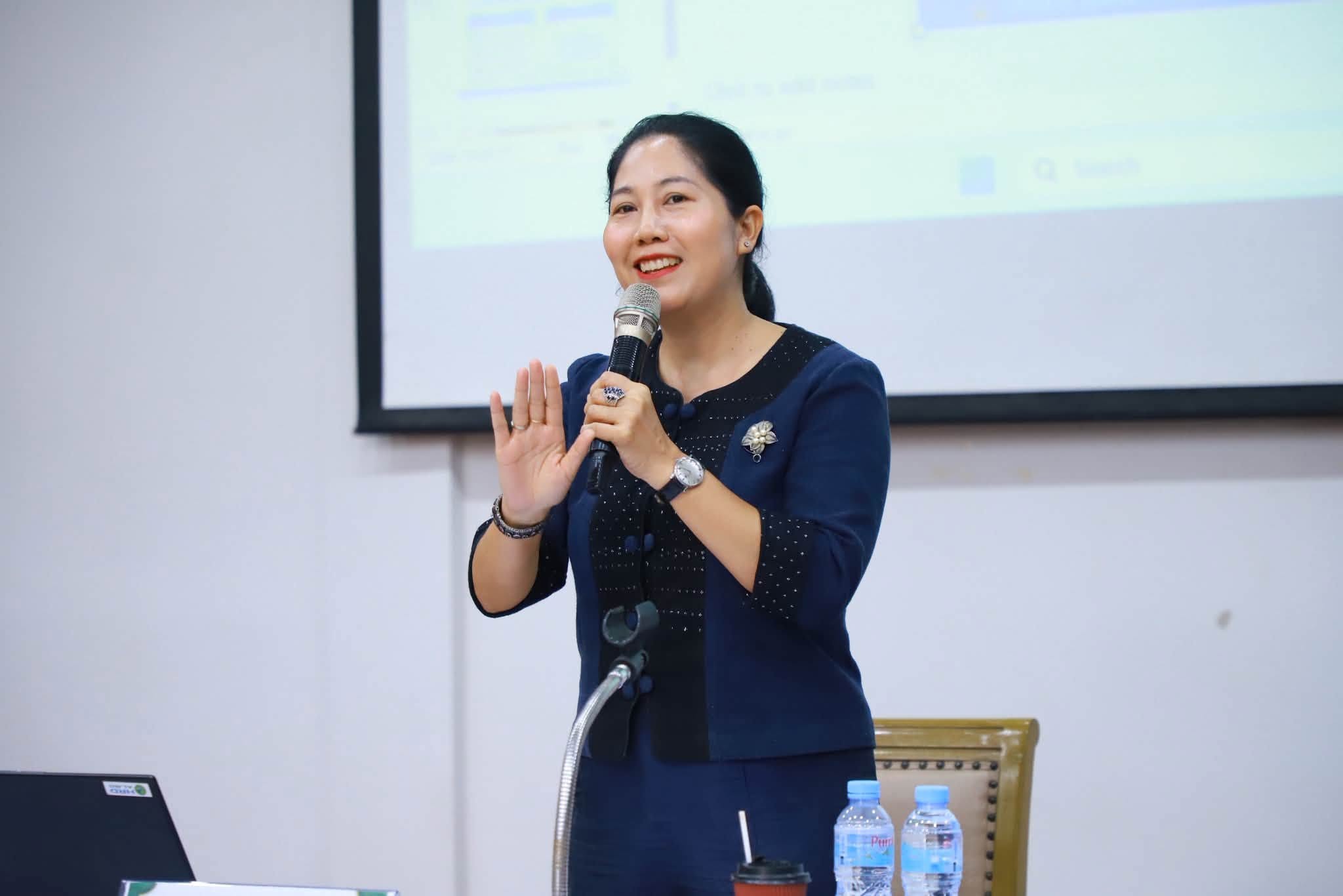 title - รองเลขาธิการ ส.ป.ก. เปิดอบรมหลักสูตร นปต. รุ่นที่ 8 ดันข้าราชการเปลี่ยนบทบาทสู่ “ผู้นำทีม” พร้อมขับเคลื่อนยุทธศาสตร์ชาติ